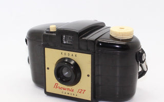 Snapping up antique camera bargains