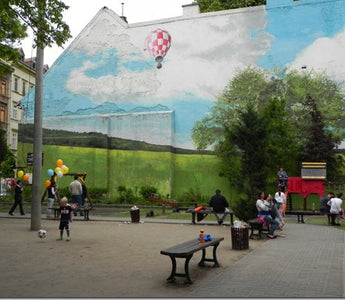 Street trees & imaginative urban landscaping: Budapest