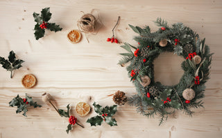 How to make a Christmas wreath at home