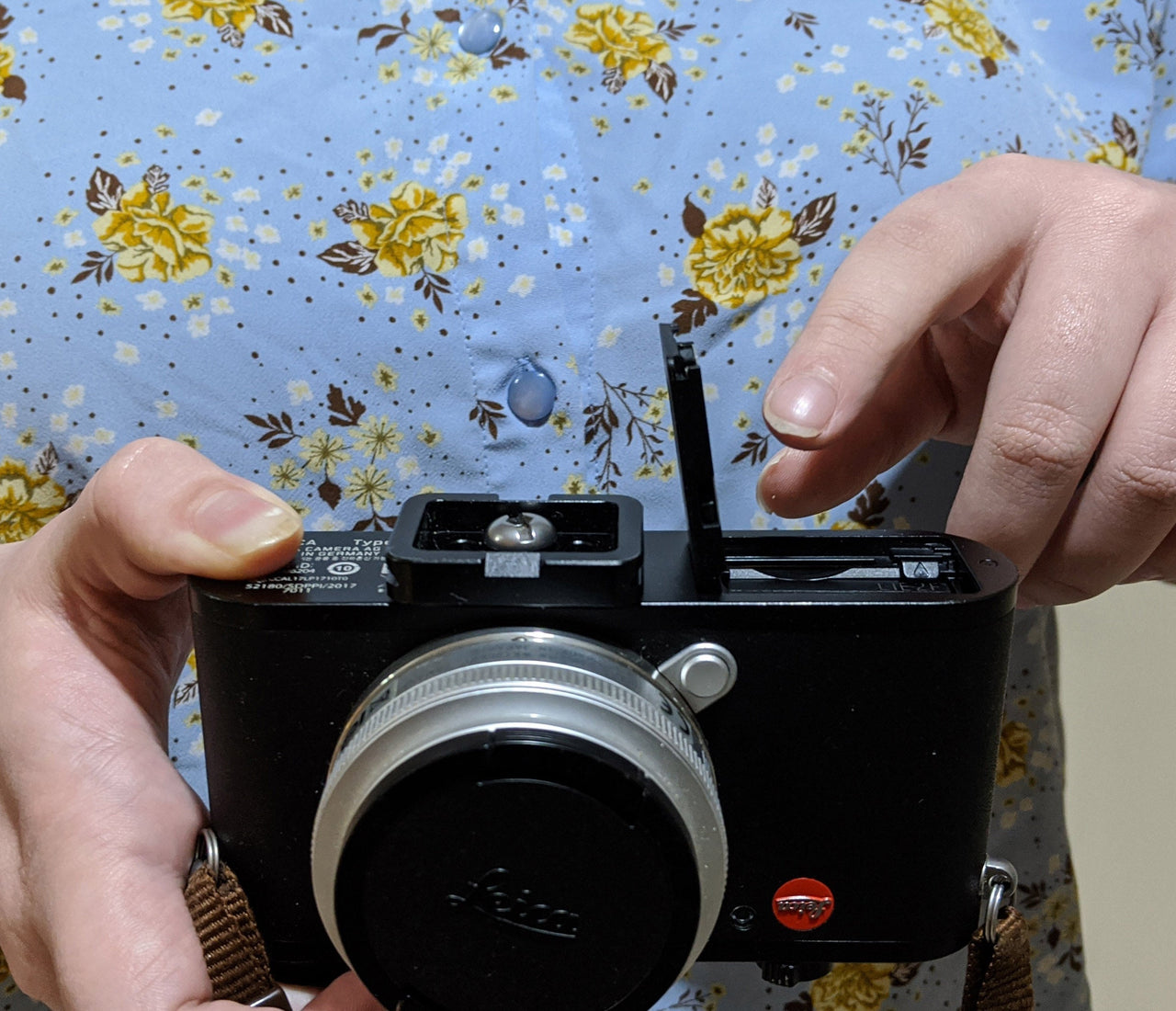 How to disinfect your camera and smartphone Learning with Experts Staging