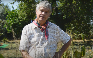 Episode 13: Collecting your own seeds with Dr Noel Kingsbury